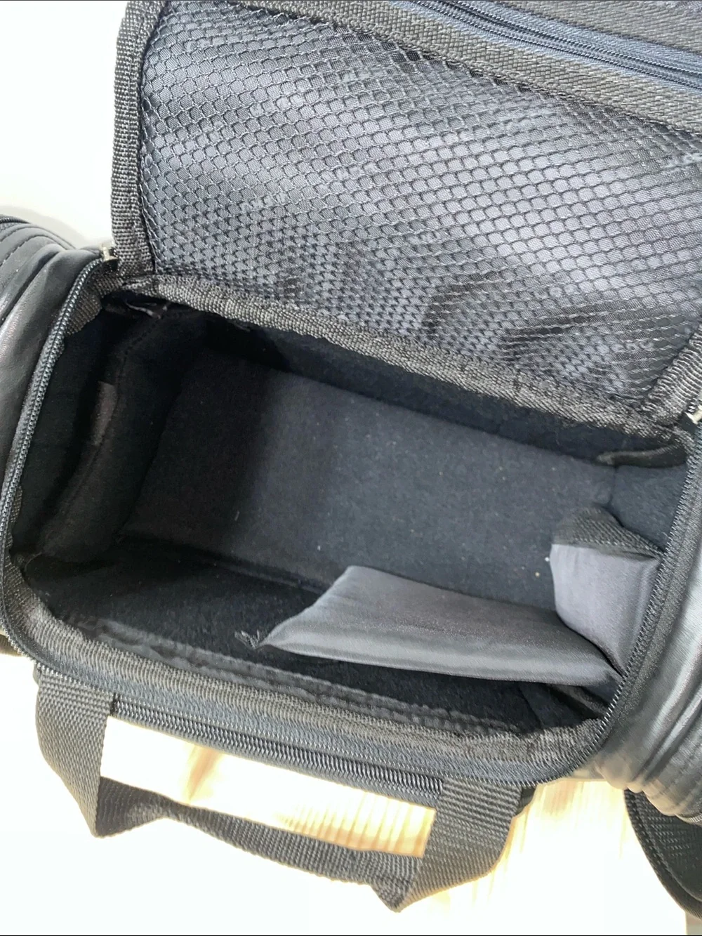 Quantaray Black Canvas Camera Camcorder Carry Shoulder Bag Large 12 X 7.5 X 6